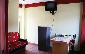 Hotel Villa Flores ริงกอน เด กัวยาบิโตส ภายนอก รูปภาพ